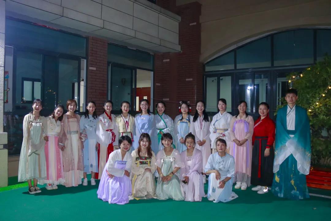 北大培文幼兒園|月圓慶中秋，漢服游園樂