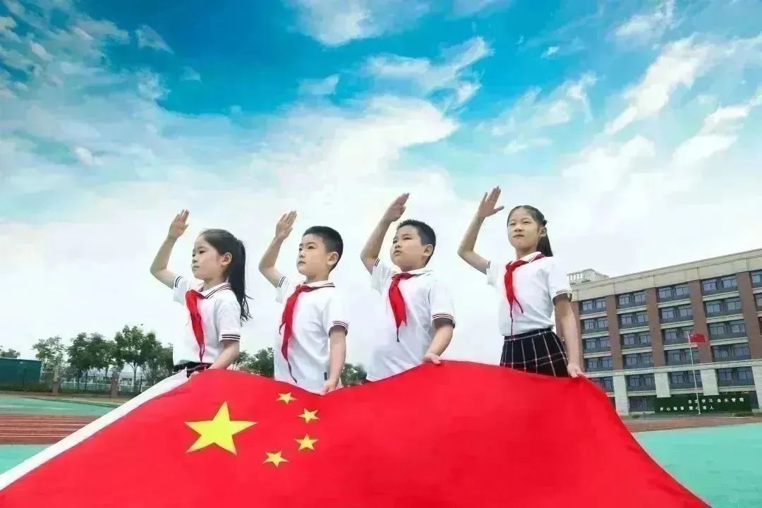 “五大行動(dòng)”進(jìn)行時(shí)｜實(shí)施“德育鑄魂”行動(dòng)，厚植理想信念根基