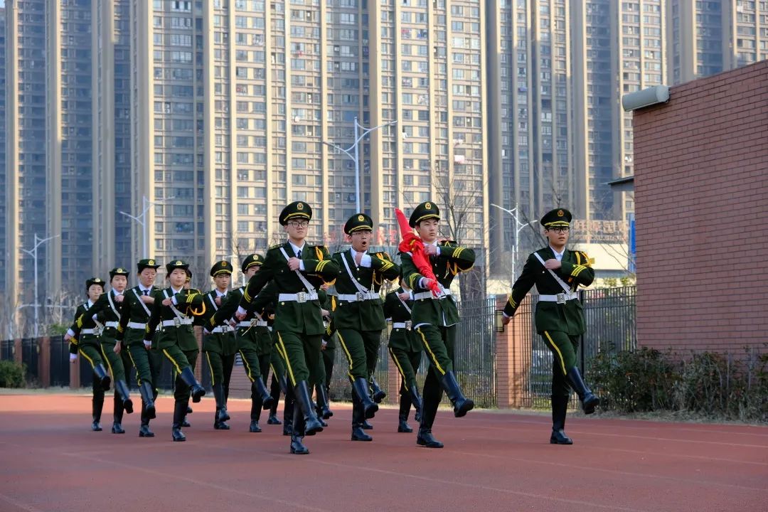弘揚(yáng)雷鋒精神，爭做時(shí)代先鋒|蚌埠博雅培文第五周升旗儀式